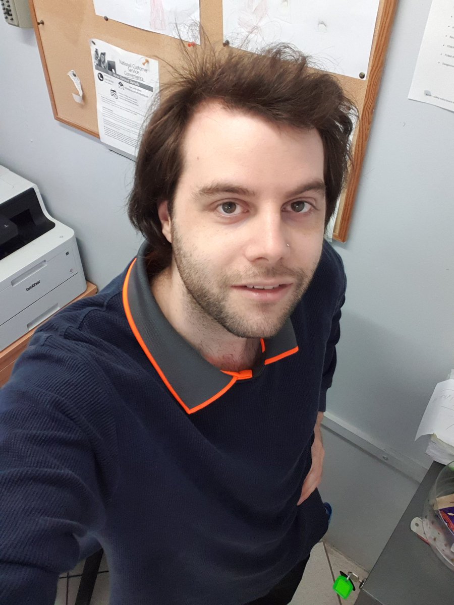 Christo3T's tweet photo. You wake up. It's 2006. MySpace is at the height of its power. Show me your best MySpace angle pose right now #myspace #myspacechallenge #myspaceangle #PLSdothis https://t.co/3VIVbOjQht