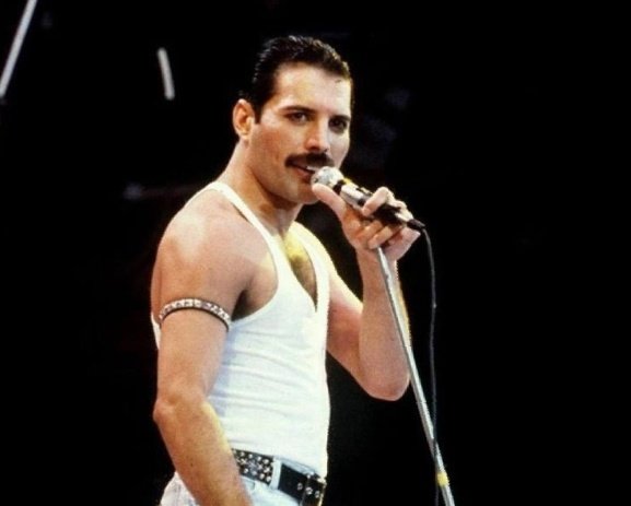 Viorel_Castill0's tweet photo. ARTISTA   ///   AUTISTA https://t.co/ckmRK8NWtR