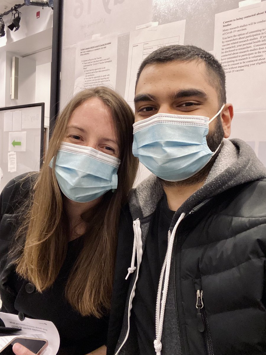 heymosef's tweet photo. We got vaccinated!

My partner was diagnosed with Stage 4 lung cancer (ALK+) last month.

She received all of her specialized treatments at @pmcancercentre for $0.

Now, she has to take medication that costs $5k+/mo but is covered by insurance. No chemo.

Absolutely grateful. ❤️ https://t.co/xvaWSAdWET