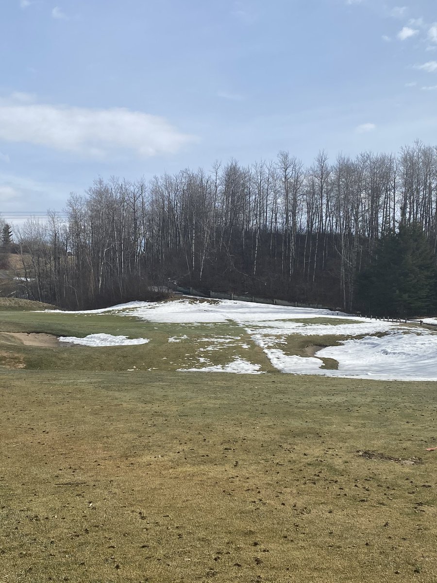 jagaregolf's tweet photo. We are getting closer! Still snow on all north slopes and shaded areas in the valley. Visit us here or our website for updates on our opening day. Otherwise the course wintered great and we are looking forward to a fun season. https://t.co/BgA3tcTBpP