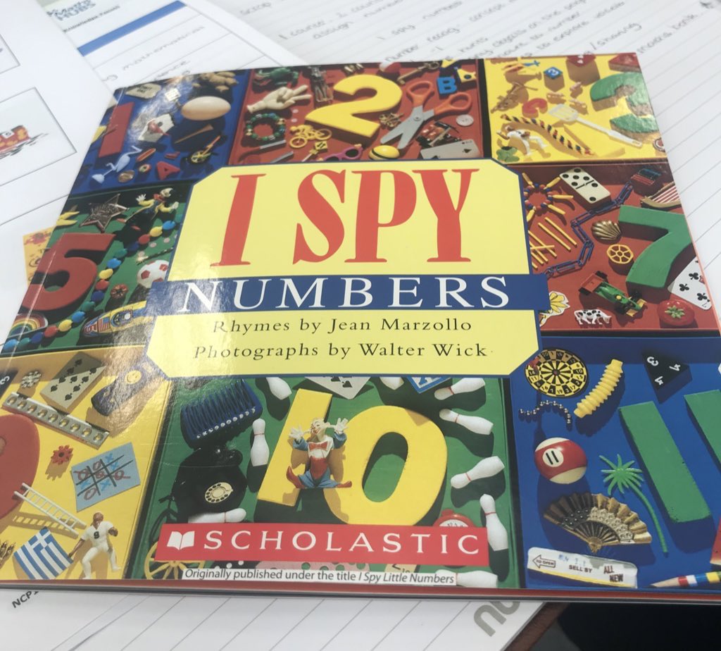 Mrs_D_EYFS's tweet photo. Every classroom should have this book. My favourite simple mastery maths starter is an easy four word question... what can you see?
This is perfect for all ability levels, 1:1 counting skills, subtising and number bonds all in one simple picture. 👀 https://t.co/zmWMrU4Z2G
