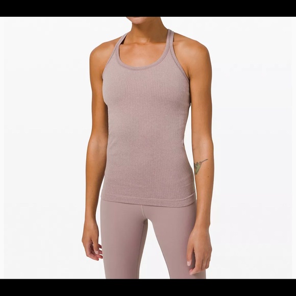 gailstaub1's tweet photo. So good I had to share! Check out all the items I'm loving on @Poshmarkapp #poshmark #fashion #style #shopmycloset #lululemonathletica: https://t.co/6SXcluaLBs https://t.co/cRti2yqCQg