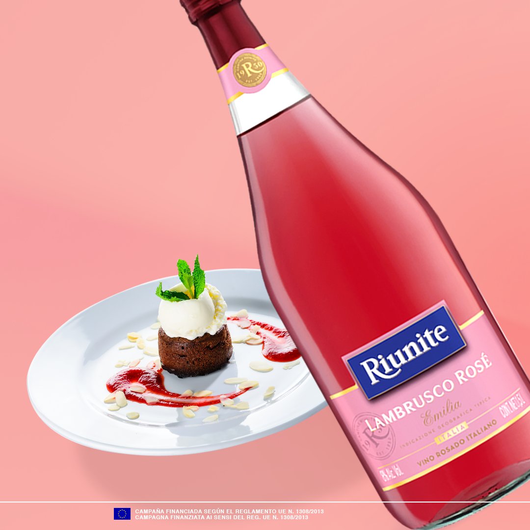 RiuniteMexico's tweet photo. La nueva presentación de Riunite Lambrusco® Rosé de 1.5L nos ofrece más contenido de un vino ligero, fresco y delicioso por su envolvente sabor afrutado.

¡No te quedes sin probarlo!

De venta en Walmart. 😉 https://t.co/zs1Jk0hrhD