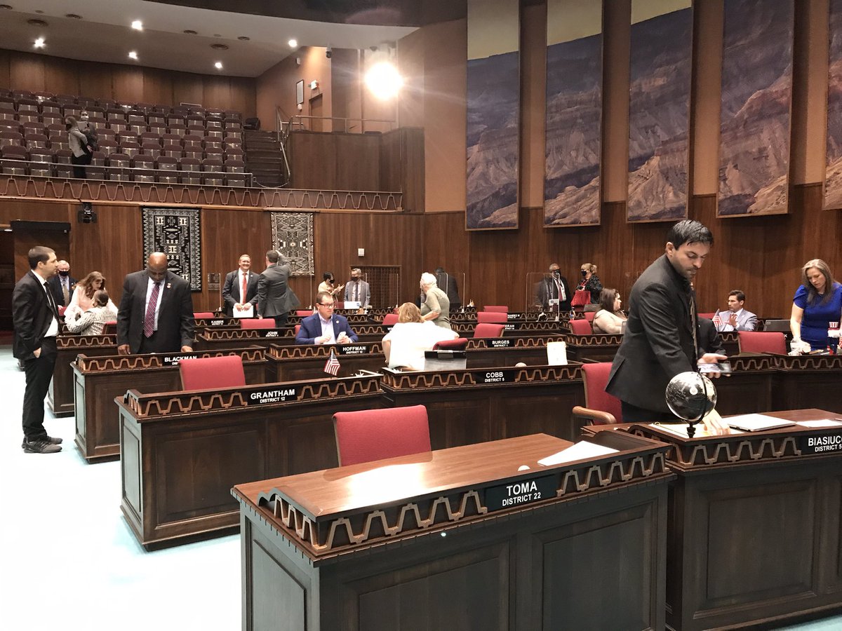 P2Hannley's tweet image. Two points of view: No masks &amp;amp; no plexi dividers for #AZHouse #Republicans &amp;amp; opposite for #Democrats. Do they believe the Angel of Death will pass over their houses because they have an R after their names? #COVID19 is real.  @AZHouseDems @Antar4AZ @MitziEpstein @NicholsUprising