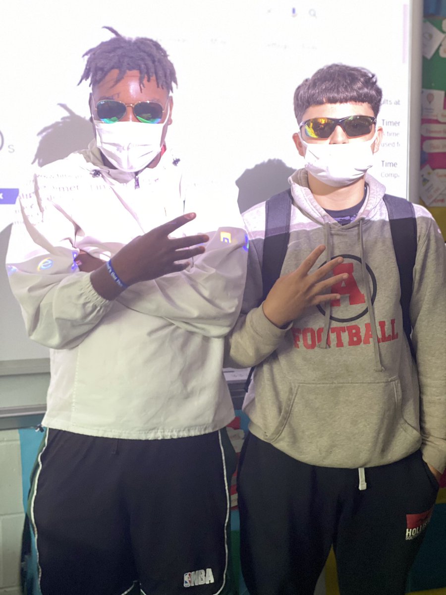 Carmella_Samler's tweet photo. Dunnellon Middle AVID Spirit Week Day 3: Our Future Is Bright! DMS teachers and students were seen around campus today sporting neon &amp; sunglasses. Our students know creating a bright future starts now.  @DMSTIGERTWEETS @CRenfroe4EDU #WeAreAVID  #MCPS_AVID https://t.co/ePtbYBwJuj