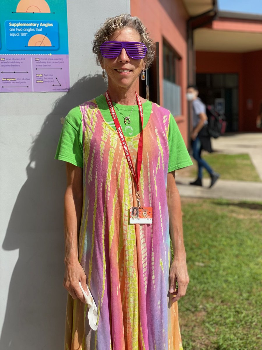 Carmella_Samler's tweet photo. Dunnellon Middle AVID Spirit Week Day 3: Our Future Is Bright! DMS teachers and students were seen around campus today sporting neon &amp; sunglasses. Our students know creating a bright future starts now.  @DMSTIGERTWEETS @CRenfroe4EDU #WeAreAVID  #MCPS_AVID https://t.co/ePtbYBwJuj