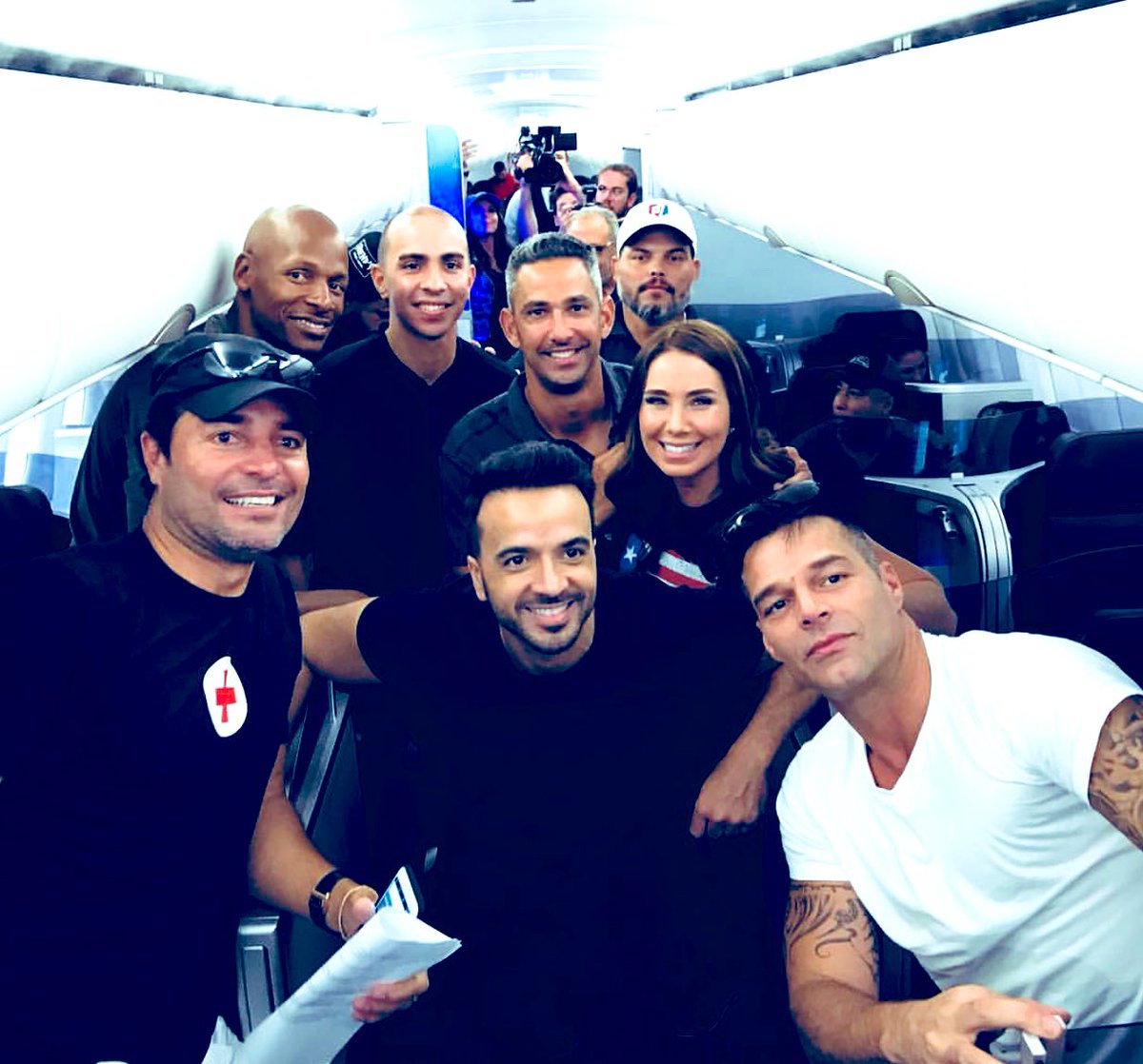 Nítido 🙌🏻 🏄‍♂️ 🇵🇷 deberías traerte a nuestros amigos del vuelo que hiciste en el 2017! 😎 #Bluericua