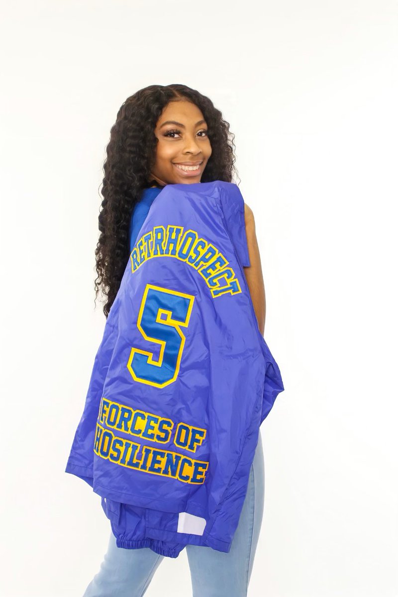 TatiTheHippie's tweet image. I don’t plan on stopping at all, I want this 5ever. ✨

I am the new RetRHOspect. I am different 🐩
#live5 #prettypoodle #SPR21