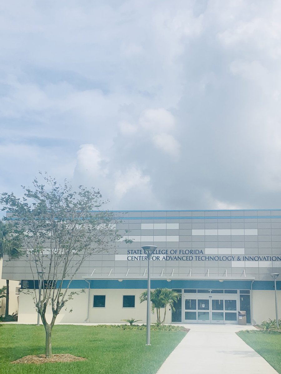 shannonrohrer5's tweet photo. Great Day discussing #Entrepreneurship #Innovation #Diversity @SCFnow #26WestIncubator w/ #MattHarper #DeshBagley & Bridge Angel Investor @poffringa (& robot Jane ;) #SWFl #Bradenton #Sarasota #OpportunityBuilders #Community #Entrepreneurialecosystem #EDC https://t.co/t32eJ9bIrK