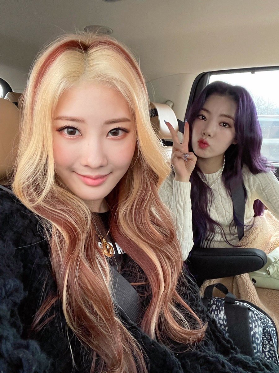 seosiethinker's tweet image. CHAEGO MY BELOVED &amp;lt;3

#AprilFoolsDay