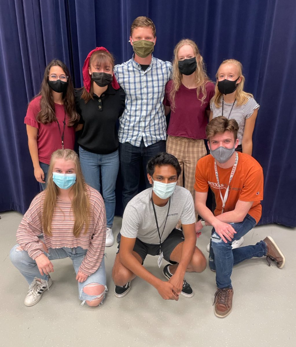 AllenBand's tweet photo. 🎉Congratulations to the 2021-2022 Allen Eagle Escadrille Drum Majors:
Maddy Beltran
Megan Carlson
Ainsley Ford
Jacob Groves
Melanie Schwartz

🅰️🆙 https://t.co/poqcXAxeIJ