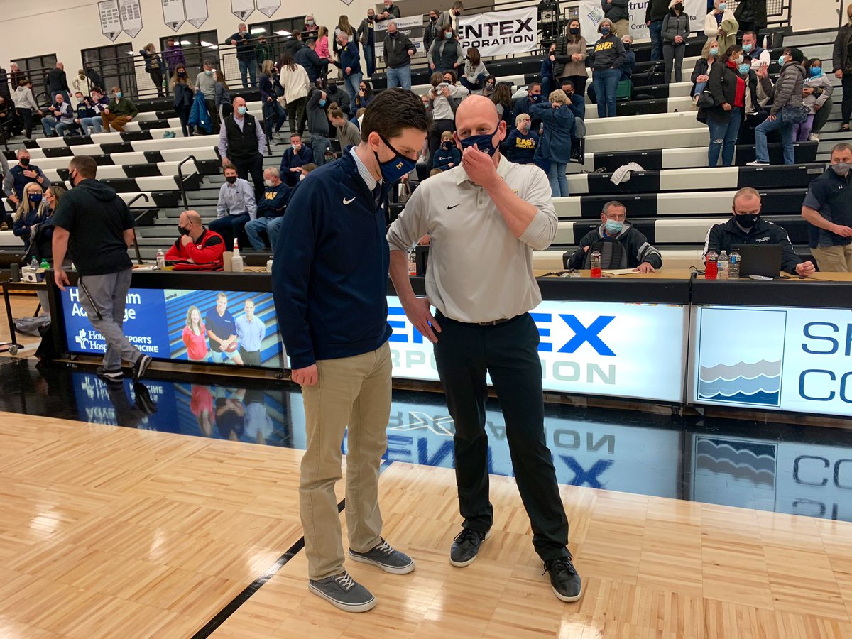 zach_harig's tweet photo. Two of the best coaches, two of the best teams. What an absolute treat in tonight’s regional final. Congrats to Casey Glass &amp; the Eagles! 🏆 https://t.co/KBkVZeG9PW