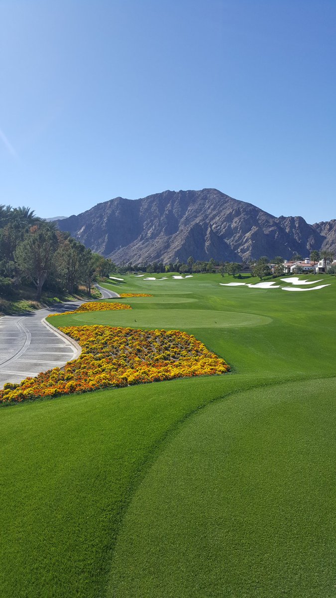 Casey20Tull's tweet photo. I've been blessed to have played many great courses around this beautiful country. Now it's time to show everyone that Wisconsin is a golf destination winner! I once thought I could go pro, but this would be an even better way to get paid to play🏌️‍♂️

#hiremeWSGA
#1golfinternship https://t.co/QBjH54uKnI