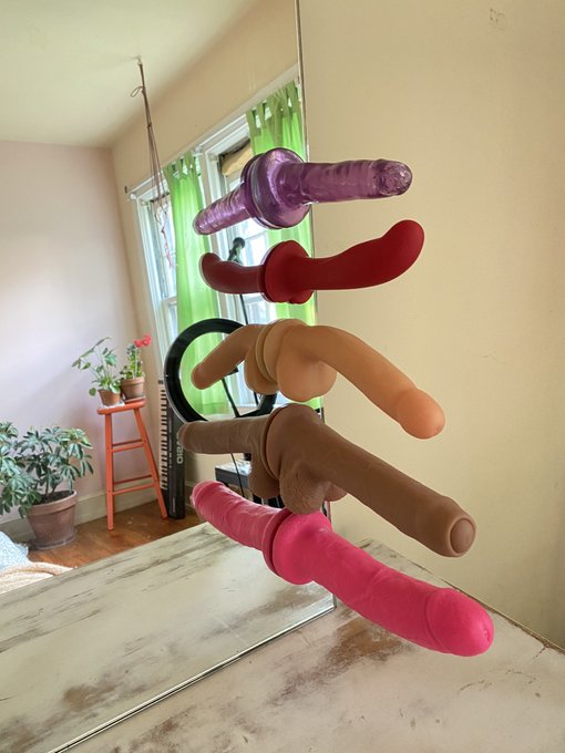Dildo storage ideas🎈 https://t.co/1TZ7F6BR6o<a href="/tag/comedy"class="tags"><span>#comedy</span></a><a href="/tag/orgasms"class="tags"><span>#orgasms</span></a><a href="/tag/sexualhealth"class="tags"><span>#sexualhealth</span></a><a href="/tag/sexjokes"class="tags"><span>#sexjokes</span></a><a href="/tag/int"class="tags"><span>#int</span></a>