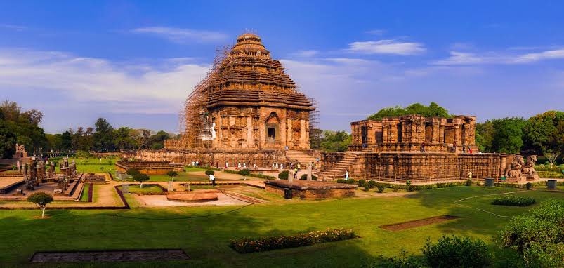HardeepSPuri's tweet photo. Greetings to the people of Odisha on the joyous occasion of Odisha Diwas. The culturally rich state &amp; its people play a pivotal role in the country's journey towards being an #AatmaNirbharBharat https://t.co/wawy5PTOkQ