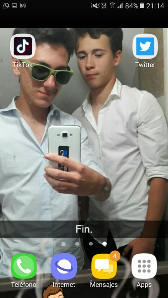 Nicoquin1's tweet photo. -tu amigo?
-mi mejor amigo. https://t.co/Xs7Q77F0Pe