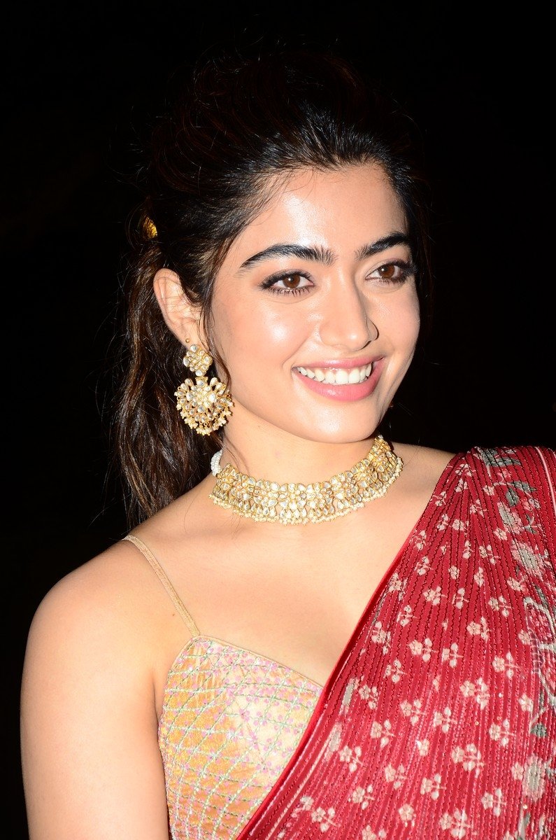 RashmikaUpdates's tweet photo. @iamRashmika #RashmikaMandanna #SulthanFromApril2 https://t.co/nJfkztRuRW