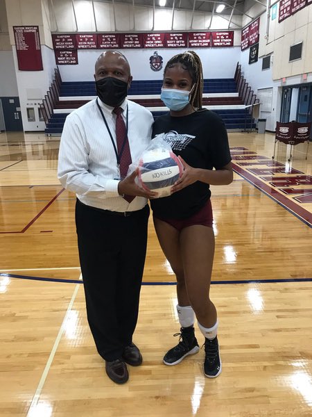 easterngirlsvol's tweet photo. HUGE congrats to Kaitlyn Henry on her 200th kill and Amira Murray on her 100th kill against Camden Catholic!! We are so proud and can’t wait to see the rest you can do! 🏐 https://t.co/lv1QTU2ia6