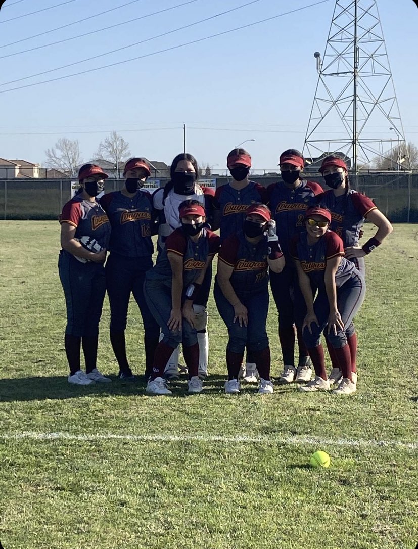 cougarsoftball1's tweet photo. Gv win over El Cap 10-1! 🥎 Moore went 5-5! #gvto https://t.co/WaN12Tsj8I