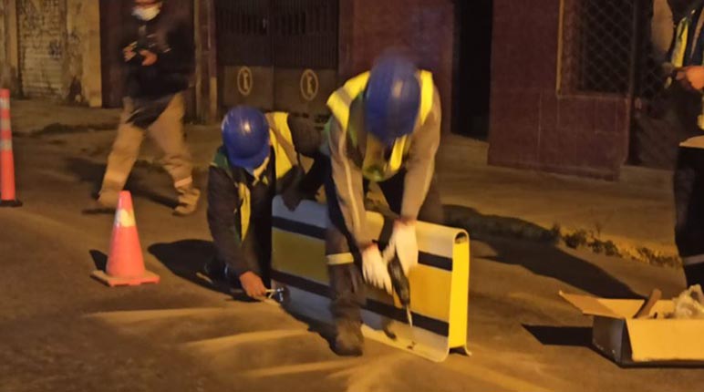 LosTiemposBol's tweet photo. #Cochabamba
Instalan 100 bloques de fibrocemento en la ciclorruta de la calle Ecuador
https://t.co/BtcpbDaXY8
Fotos: GAMC https://t.co/RNRLq3k1Gi