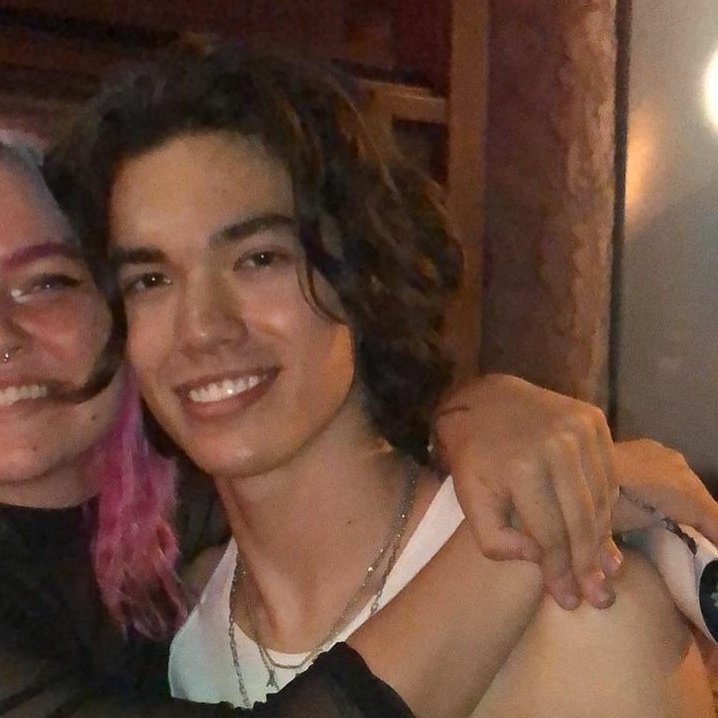 nikiimeutudo's tweet image. PFV ELE É TÃO LINDO QUE CHEGA A DOER