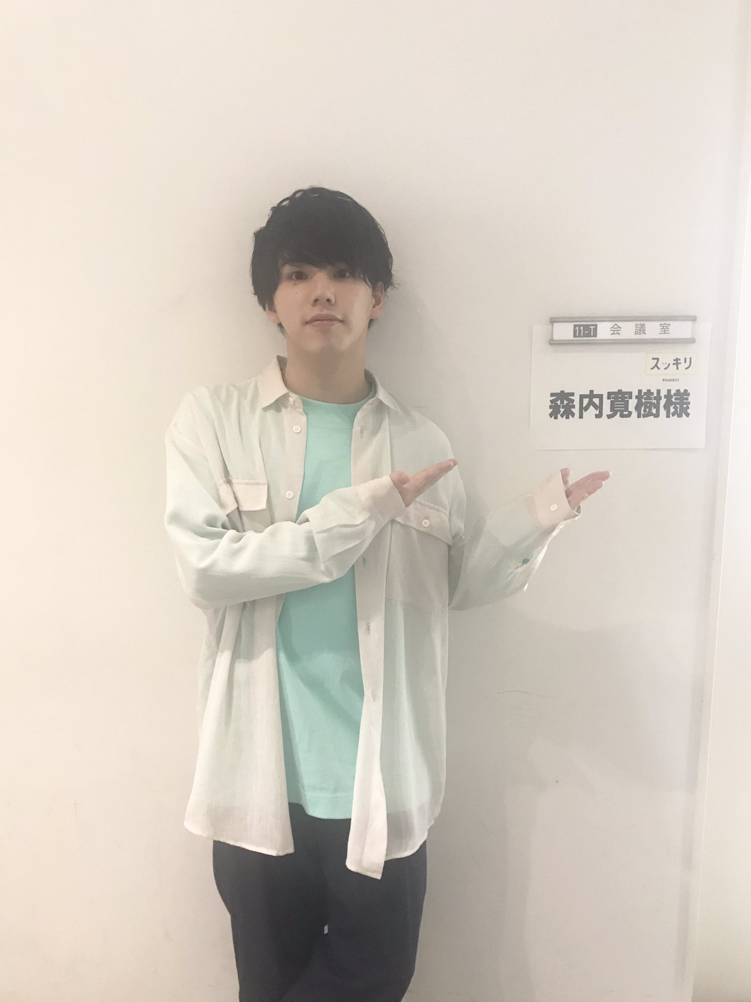 森内寛樹 Official 新エンタメコーナー Showcase の記念すべき初回マンスリーmcいかがでしたでしょうか お忙しい中インタビューさせて頂きました スピッツの皆さんありがとうございました たくさんのご感想もありがとうございます 来週も 森内寛樹 Official 新エンタメコーナー Showcase の記念すべき初回マンスリーmcいかがでしたでしょうか お忙しい中インタビューさせて頂きました スピッツの皆さんありがとうございました たくさんのご感想もありがとうございます 来週も