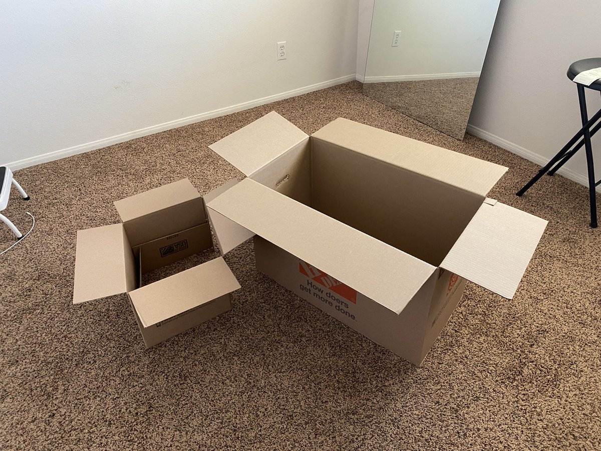 kihmberlie's tweet photo. Grabbed a few boxes &amp; some packing peanuts to create this 📦 https://t.co/ESZkjwTwYT