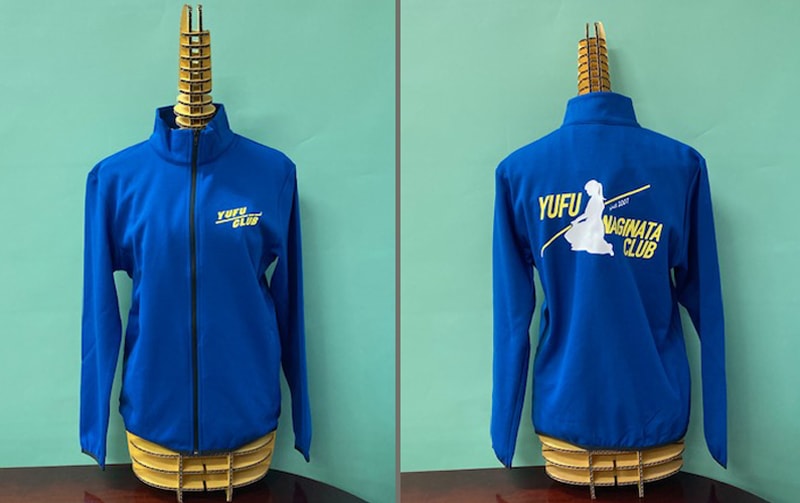 Jdサイン お揃いのブルゾンを制作しました この度 由布市なぎなたクラブ様よりご依頼を受け シルエットイラスト入りのブルゾンをお作りいたしました 生徒さんと保護者用 色違いです 詳細はこちらをご覧ください Oﾟ ﾟ O T Co Lhzwguz6gs