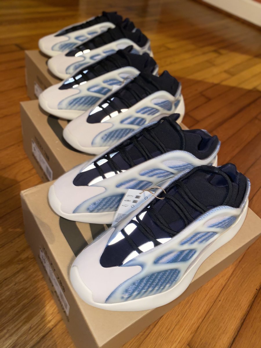 SwaveyMike_'s tweet photo. 👟🔥🤫

https://t.co/aWhksNWqUh https://t.co/qFKSKWb25a
