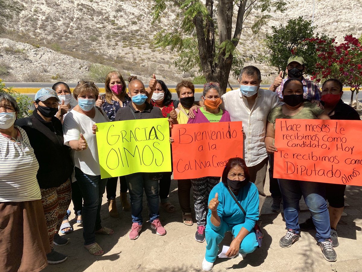 EduardoOlmosC's tweet photo. Me comprometí en campaña a recorrer el Distrito como Diputado para escuchar y atender a todas y todos.

Agradezco a mis amigas de la Primero de Mayo y Nueva Creación que hace unos días me recibieron en su asamblea vecinal.

#CuentasConmigo
#EduardoOlmos
#Diputado https://t.co/YXeJ8qNMzo