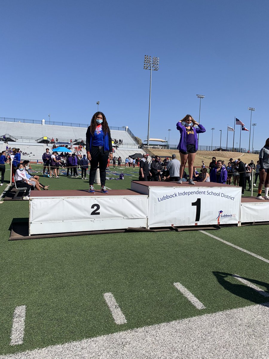 CHSCROSSCOUNTR2's tweet image. 2nd 🏅 place finish in the shot put for Kaleigha Kemp !
