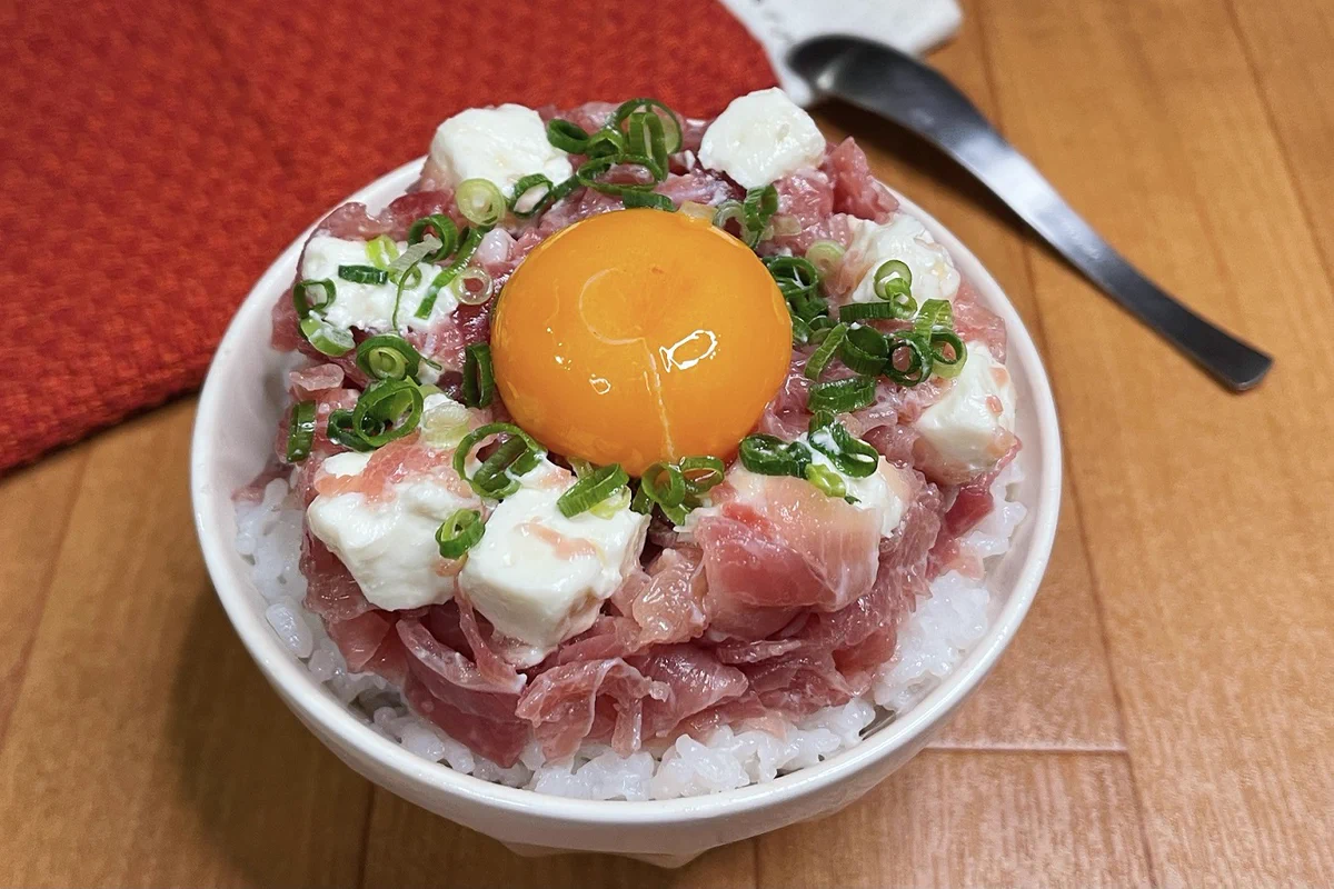 最高の組み合わせ！生ハムとクリームチーズで作る丼ものレシピ！