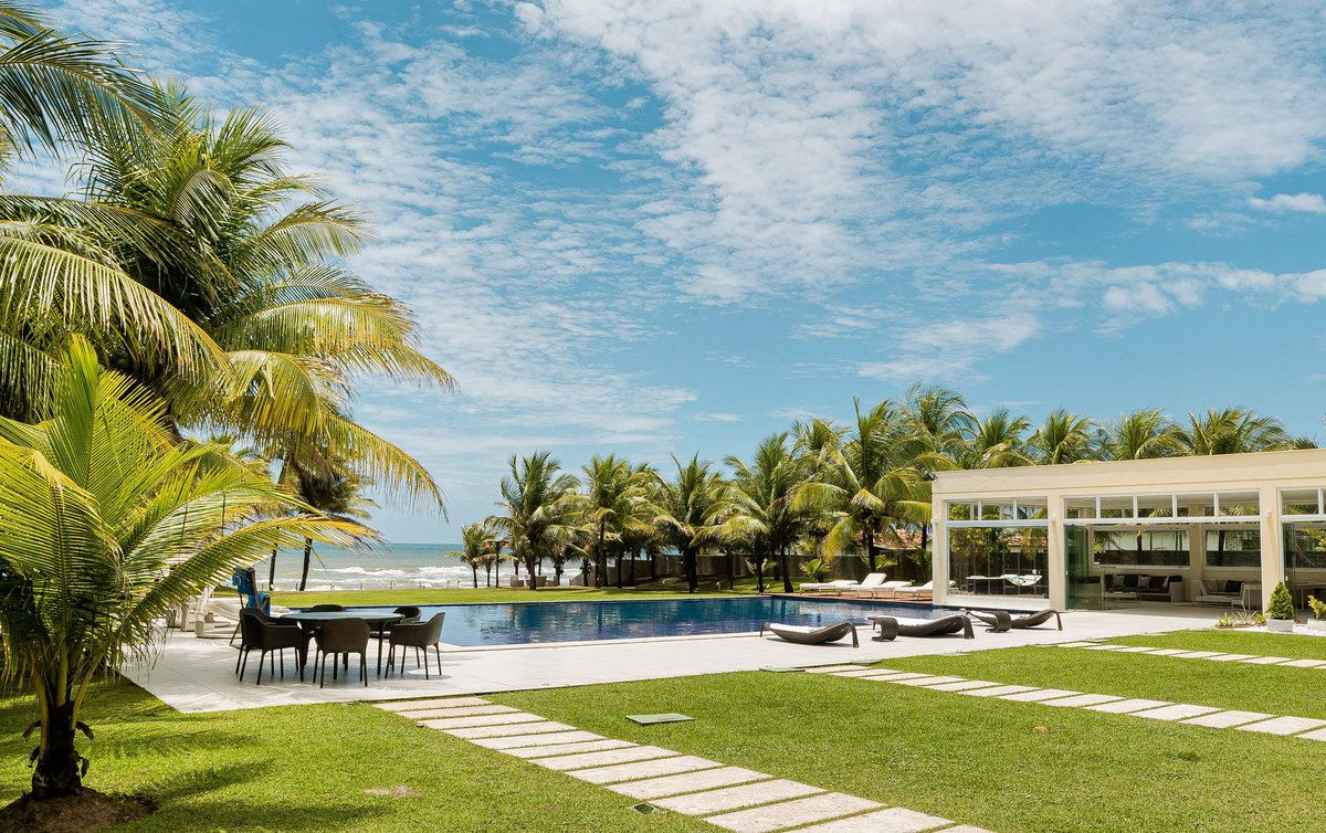 SantanaSpazio's tweet photo. Enjoy the tropical autunn in #SeeksLife #holidayhouse #beachlife #beachhouse #beachfront #oceanview #swimmingpool #TravelStyle #Turismo #weekend #spaziosantana #spaziosantanarealty #interiordesign #exteriordesign #LuxuryTravel #luxurylifestyle #luxuryrealestate https://t.co/9Z2McFmZJQ