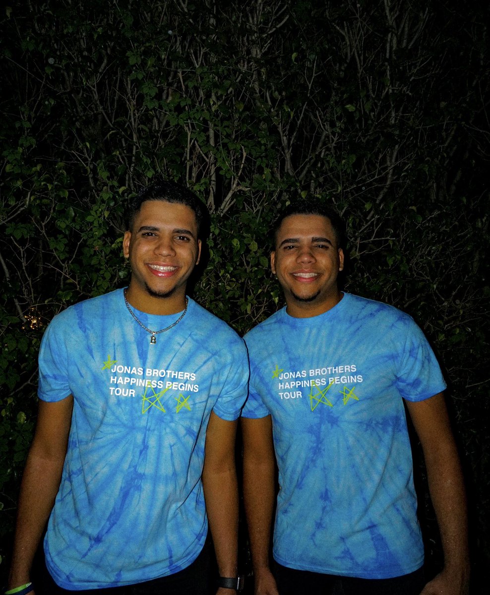 venturatwins's tweet photo. JB 🔥 https://t.co/SUqPNMNj2x