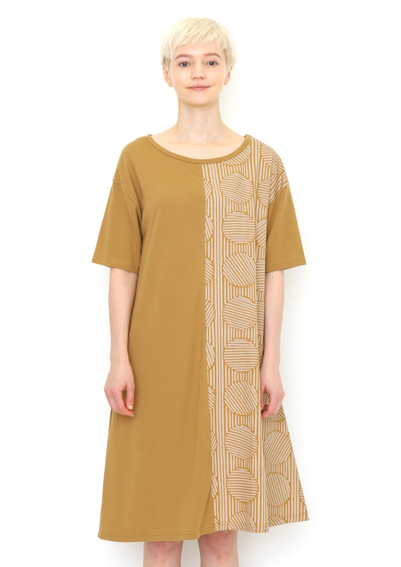 グラニフ ハーフファブリックワンピース カットソー生地と布帛生地のコンビワンピース さまざまなドットが作り出す水の世界を表現したネイビーと 線と円で描いたリズミカルなマスタード T Co 5c6xd4nxyw T Co Lwyspmw6im グラニフ