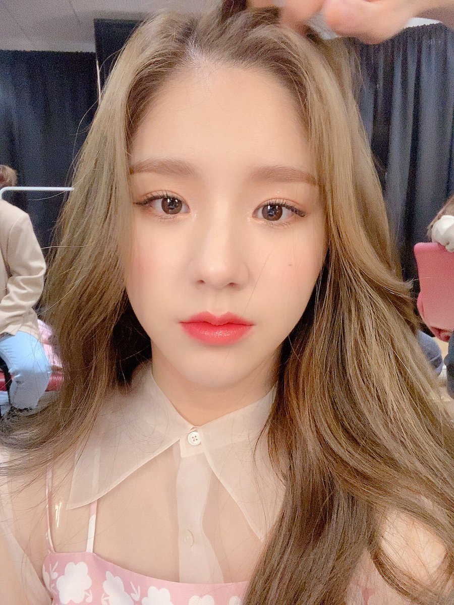 CLOSED (@jhjgallery) on Twitter photo 