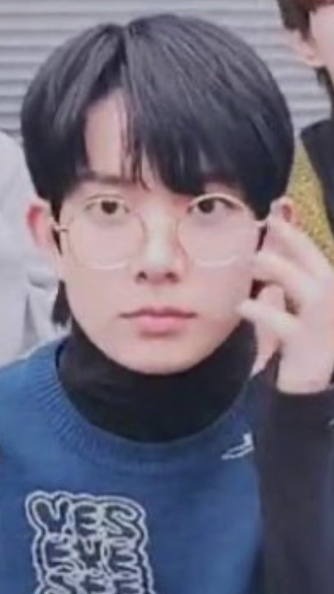 EvanLee_PH's tweet photo. [📸] 210401 | JUST-HEEn

which is which???

#SingleButHappy #IAmDifferentNow #ENHYPEN_JUSTIN #SB19_HEESEUNG @ENHYPEN_members @ENHYPEN

☀️ https://t.co/p4SFF2caW4