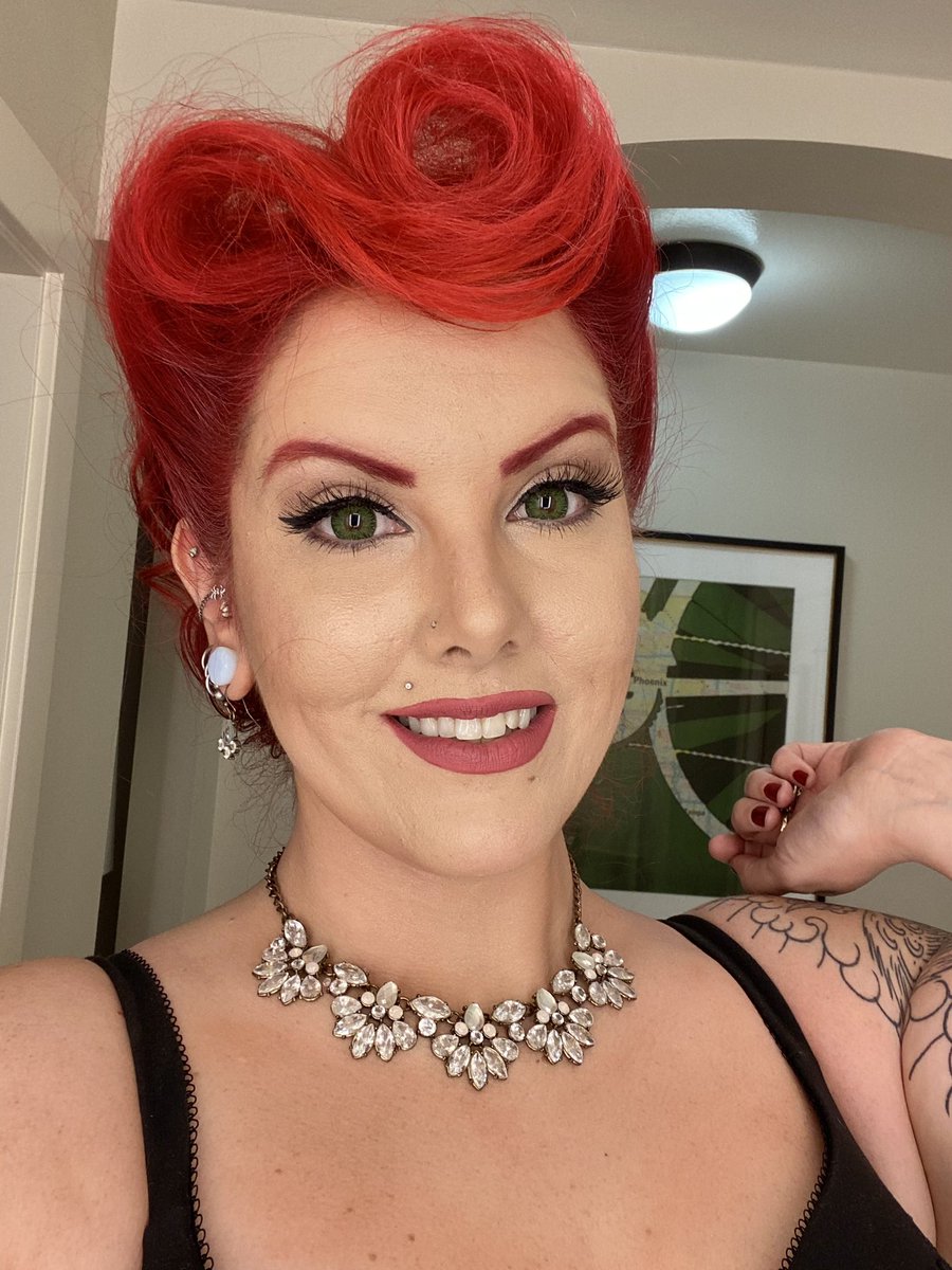 lauren_liberty_'s tweet photo. If you need a distraction from all of the infighting, here’s some cool hair I did. #LibertyBabe #PoliticalPinup https://t.co/qCkoSJ9Glf