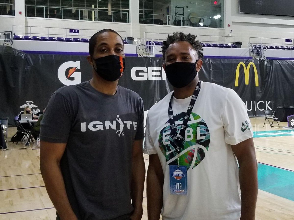 Two great Oak Hill point guards were at tonights game in Florida,  <a href="/CoryAlexanderVA/">Cory Alexander</a> and <a href="/rod_strickland/">Rod Strickland</a> .  True Warriors!