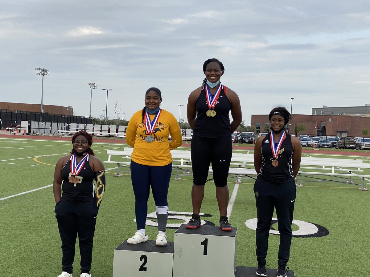 CyParkGirlsXCT1's tweet photo. Congratulations 🎉 @Paige_CO2022 and Mehgan on advancing to Area In the discus! @CypressParkHS @CyParkAthletics https://t.co/WNXs0tQkVv
