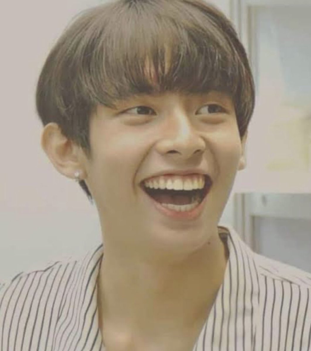 EvanLee_PH's tweet photo. [📸] 210401 | JUST-HEEn

crush, kung ini-small ka nila, ‘wag kang mag-alala, inii-big naman kita☺️

#SingleButHappy #IAmDifferentNow #ENHYPEN_JUSTIN #SB19_HEESEUNG @ENHYPEN_members @ENHYPEN

☀️ https://t.co/ywrQba8Bpm