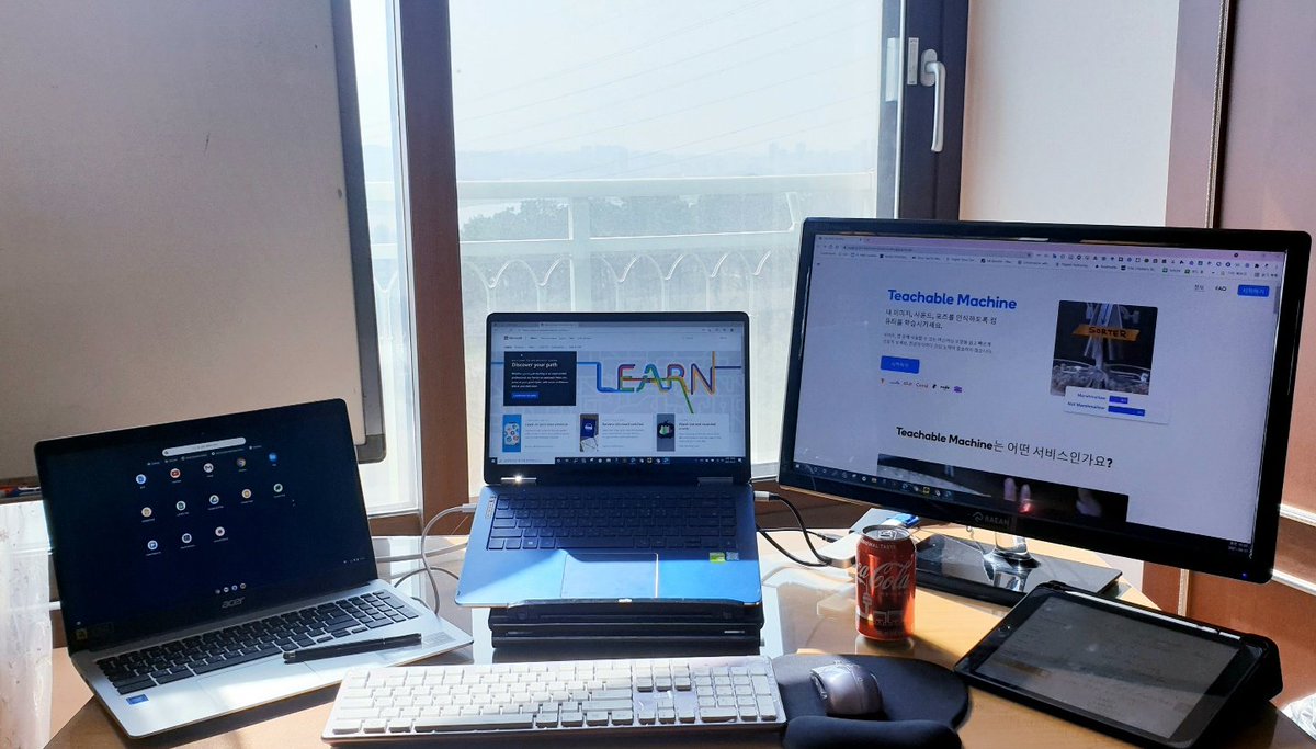 JungeunJudy's tweet photo. ๐My new workspace๐ฆธโโ๏ธ๐ฉโ๐ป
I need to get numerous things done in April in this new workspace which will increase my work efficiency and make my mental and mind much healthier.#GoogleWorkspace #SpaceInnovation #LakeView #MountainView #RebootMyself #AI #MachineLearning #AmplifyLearning https://t.co/RhNy8zL42a