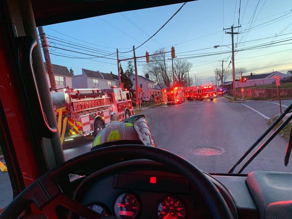 gfc05's tweet photo. Last evening Tower &amp; Engine 5 responded to the 1800 Block of Delmar Drive for a Building Fire in the rear. Squad 1 arrived with nothing showing however located fire under a rear deck. 

Tower 5 arrived as the First Due Truck splitting crews and opening up with @engineco9 &amp; Cō. 1 https://t.co/TslSM4dlF7