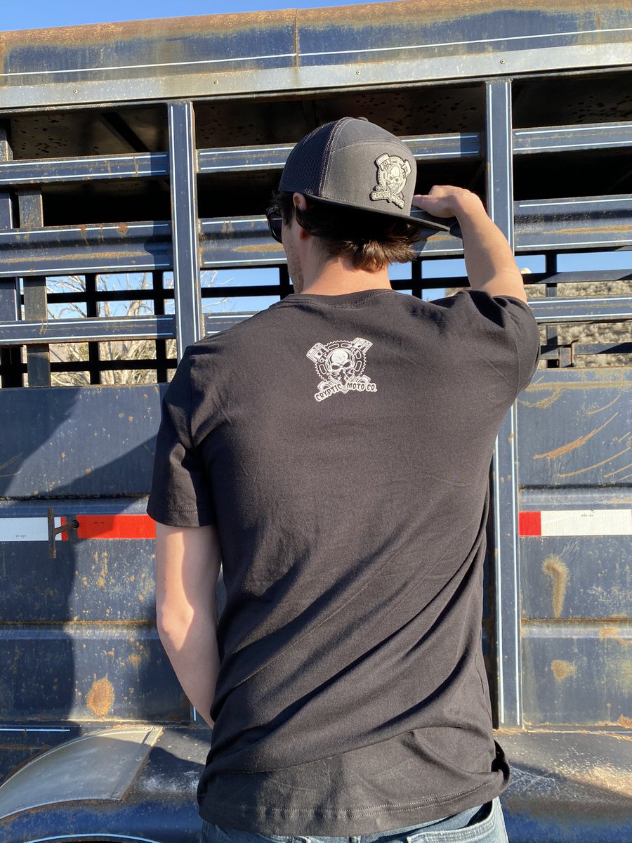 crypticmotoco's tweet photo. New shirts live on the site!! 🎉 beer bottles &amp; open throttles! #LinkInBio #crypticmotoco https://t.co/nKNz919Vc2