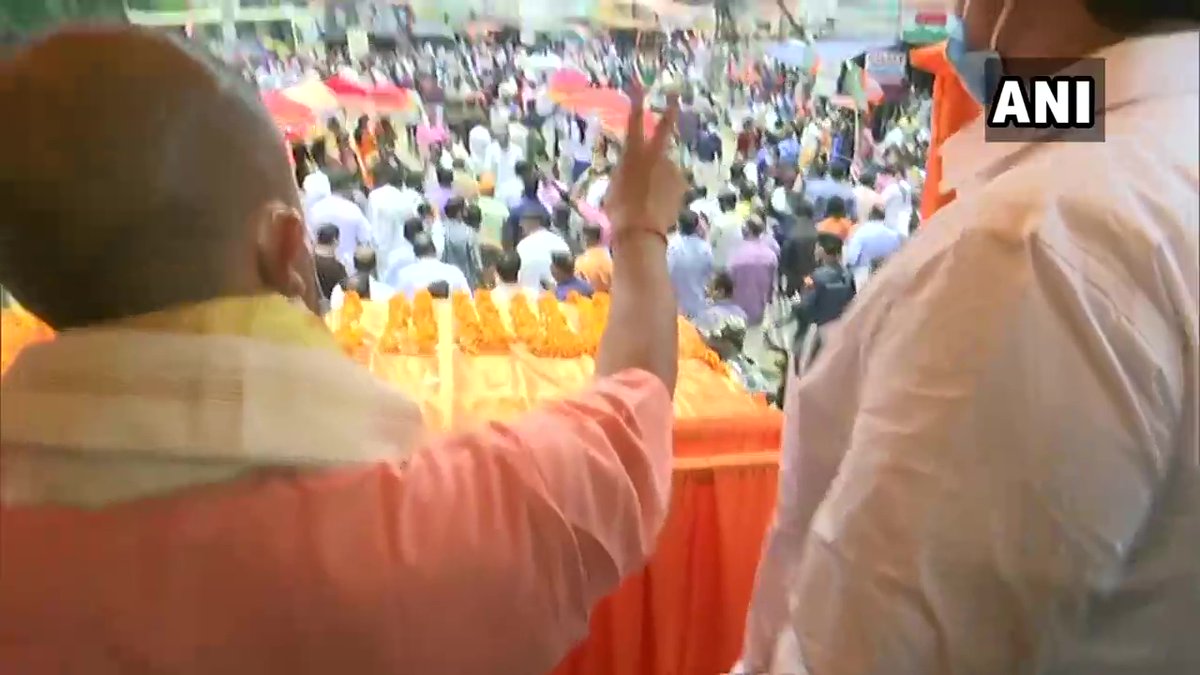 Kerala: Uttar Pradesh CM and BJP leader Yogi Adityanath holds roadshow ...