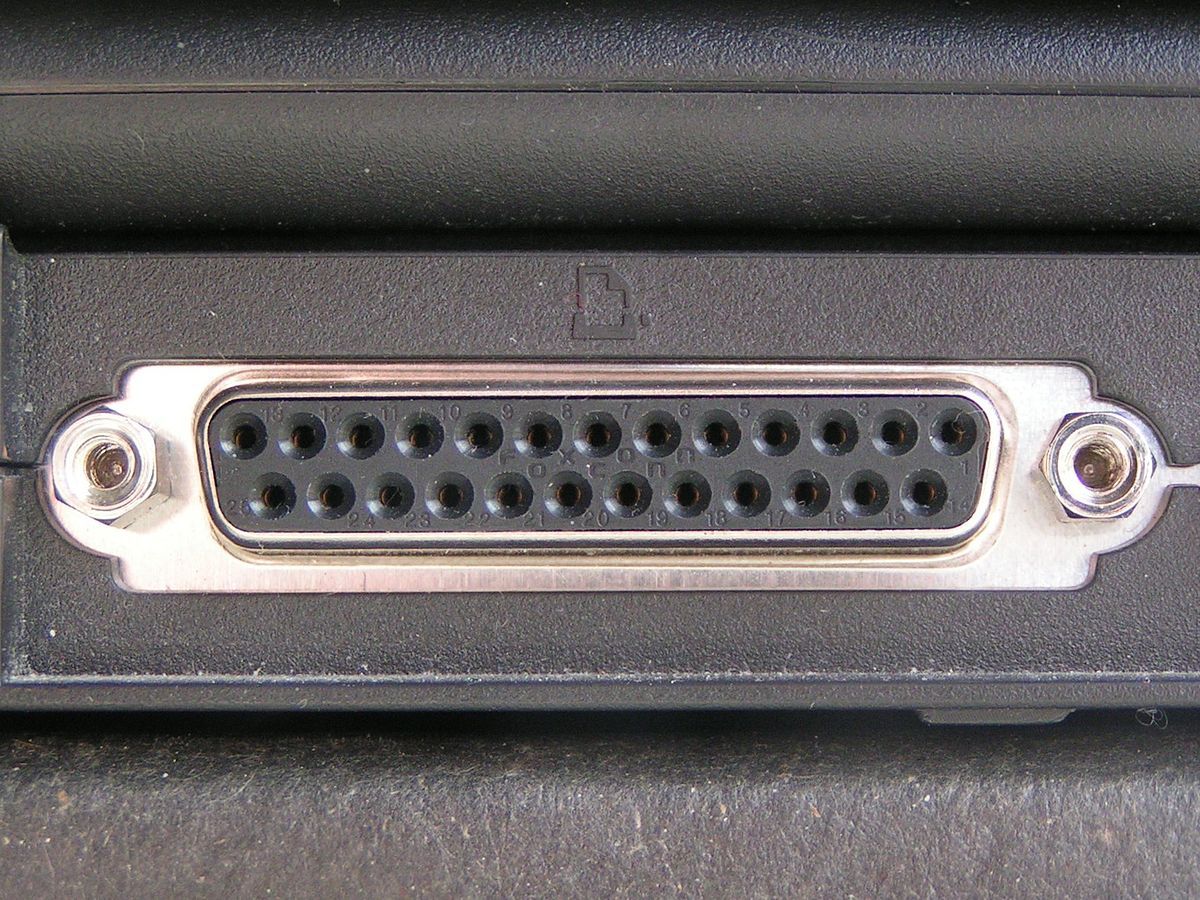 CallySoftwareCo's tweet photo. Today we are looking at parallel ports! These are different to regular computer ports as they have multiple data lines that transfer data simultaneouly, they do suffer from a lot of interferance over longer distances which is why they dont see as much usage today. #OldTech https://t.co/6dDMwUTigR