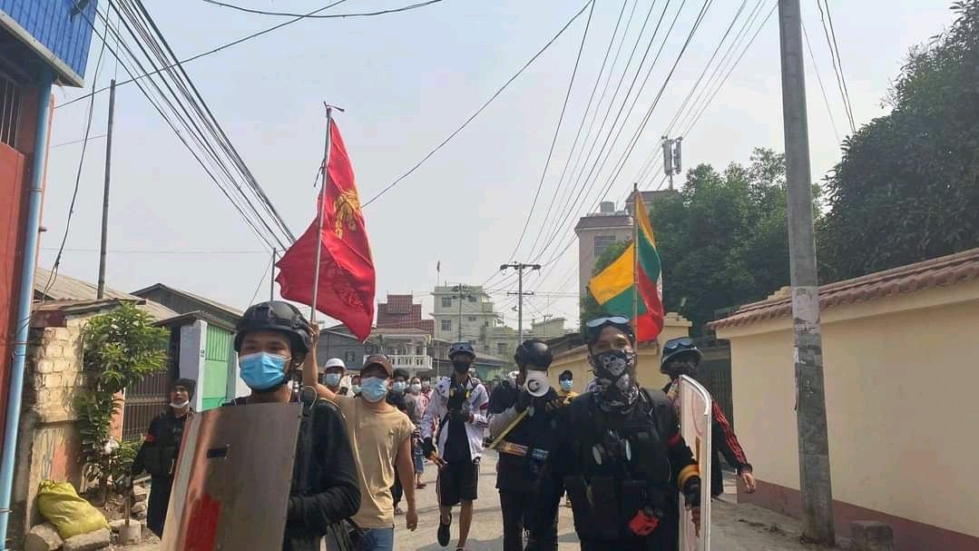 Nuw_Teth's tweet photo. In Muse, Shan state
Anti-Regime Movement by Tai Students' Union
📷 Shan News 

#WeSupportFederalCharter 
#WhatsHappeningInMyanmar
#Apr1Coups https://t.co/7l6FVG43iG