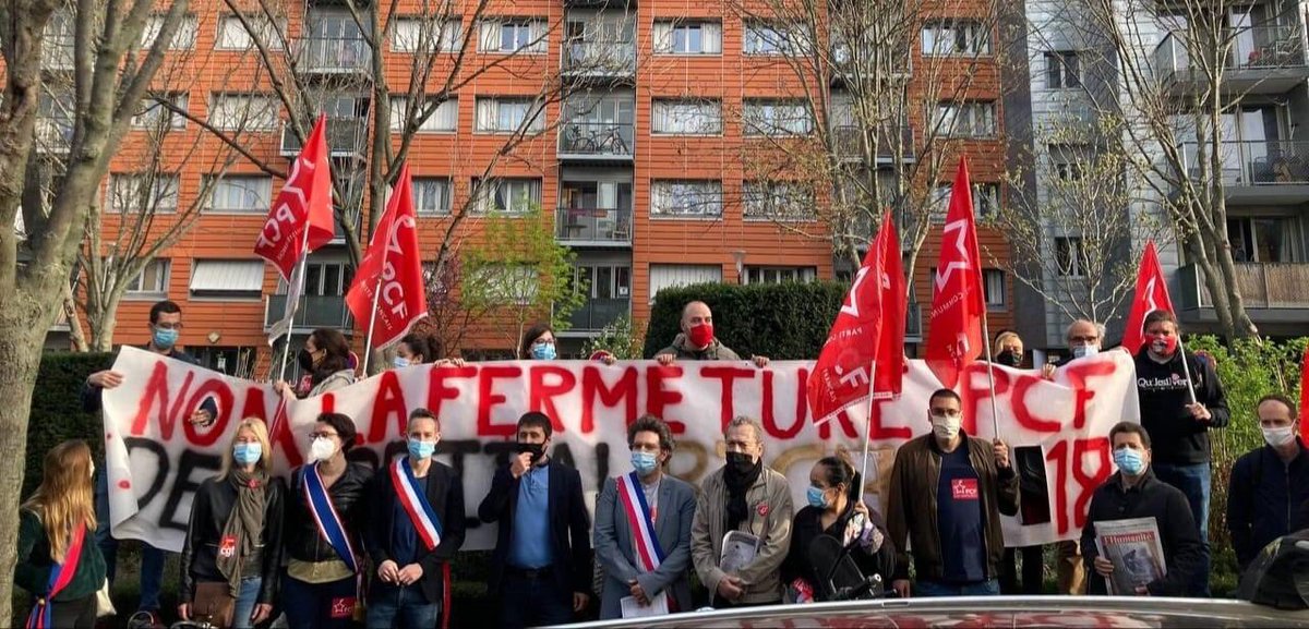 PCFParis18's tweet photo. 🔴 Les communistes en force au rassemblement pour la sauvegarde des hôpitaux de Bichat et Bichat ✊

Signez la pétition contre ces fermetures ⤵️
https://t.co/ggK4egg7ow https://t.co/Q5Er1soYd9