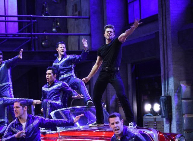 faevelaris's tweet photo. i think we can all agree that grease: live (2016) was by far one of the best tv live musicals that had ever existed https://t.co/BCjXPmGjeQ