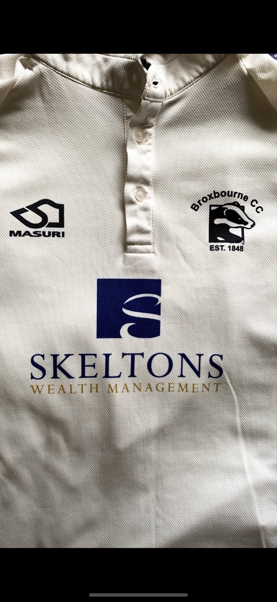 BroxbourneCC's tweet photo. Not long now till we are back on the field again playing some ball 🏏 

Who cares if you aren’t very good, it’s all about looking the part!

Get kitted out for the busy summer now 👇🏼

https://t.co/yRp5EGF1aJ

#ClubKit #NewStash #LookThePart #Masuri #Badgers https://t.co/WFGwAwWzvd